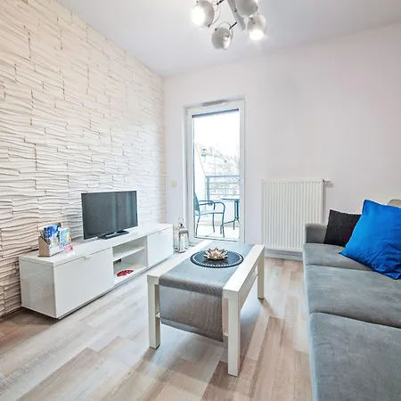Homely Place - Parking 7 * Poznaň