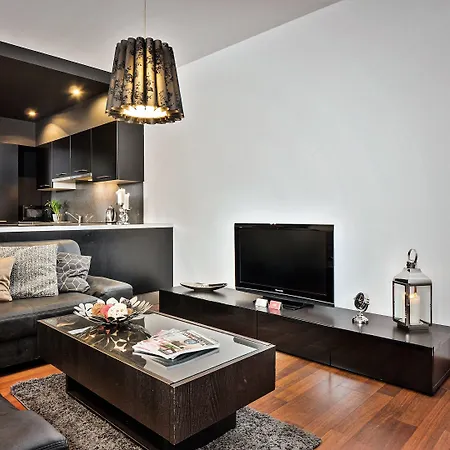 Homely Place - Parking 7 * Poznaň
